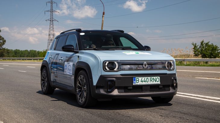 Renault 4 a primit Premiul de Popularitate din partea cititorilor!